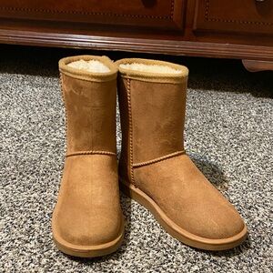 Cozy Tan Suede Boots